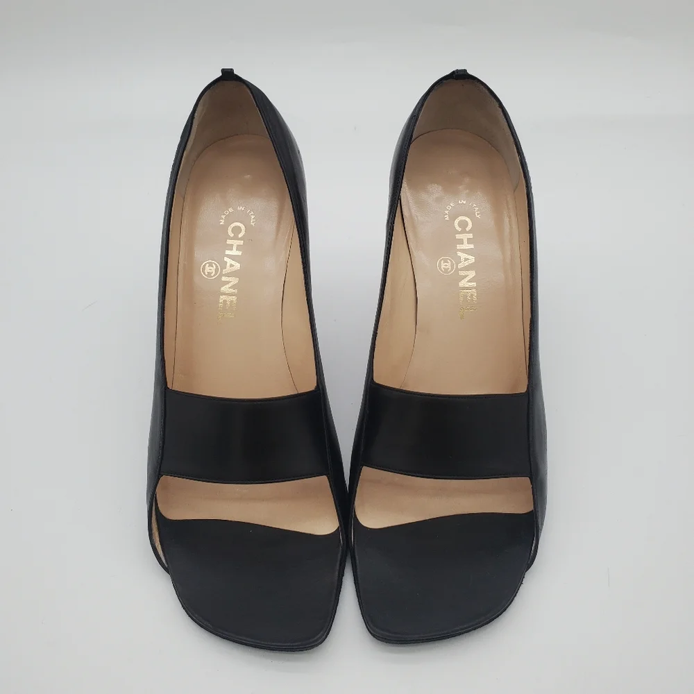 CHANEL Vintage 2000 Black Leather Pump Heels 41 - Picture 2 of 16